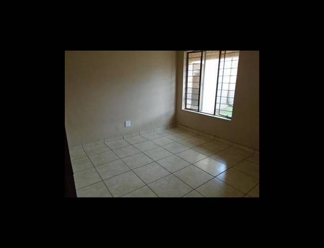 3 BEDROOM TOWNHOUSE FOR SALE IN ALBERTON NORTH